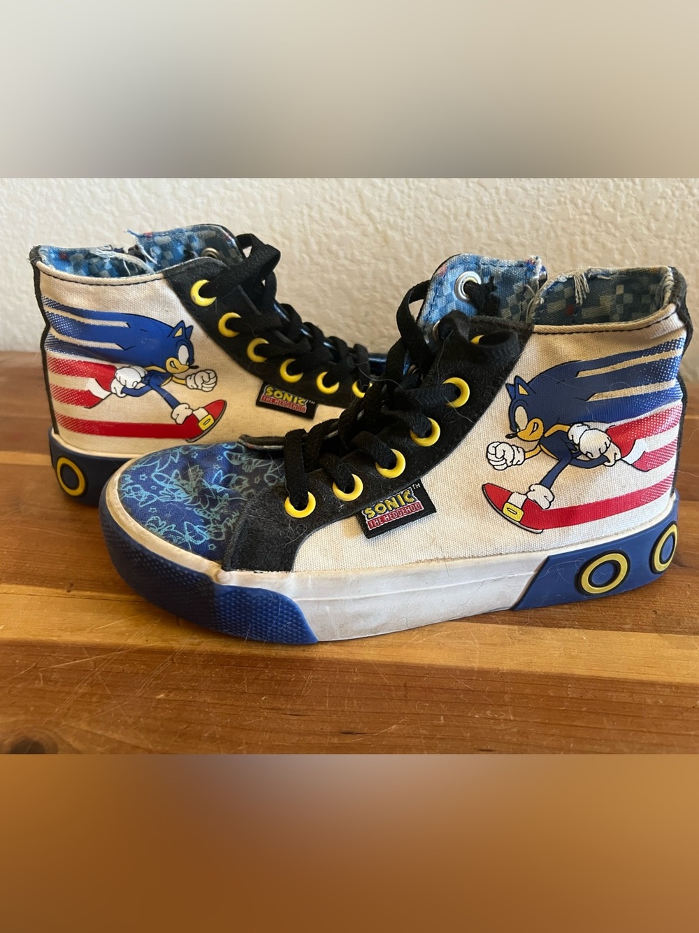 Sonic the Hedgehog Kids High-Top Sneakers - Blue/White